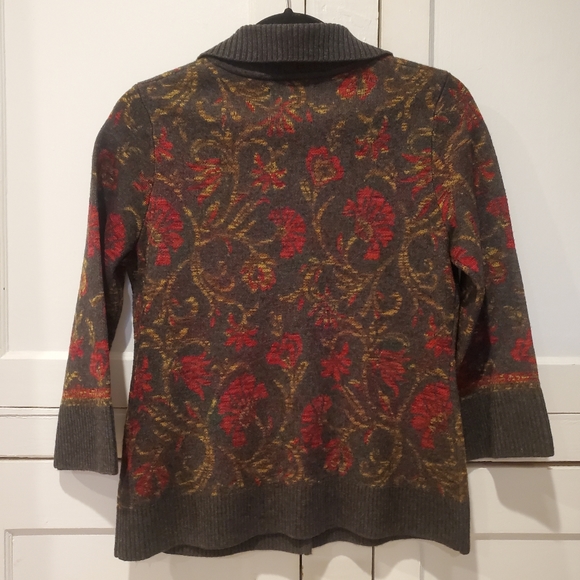 Icelandic Design Lambswool Cardigan S NWT - Picture 4 of 11